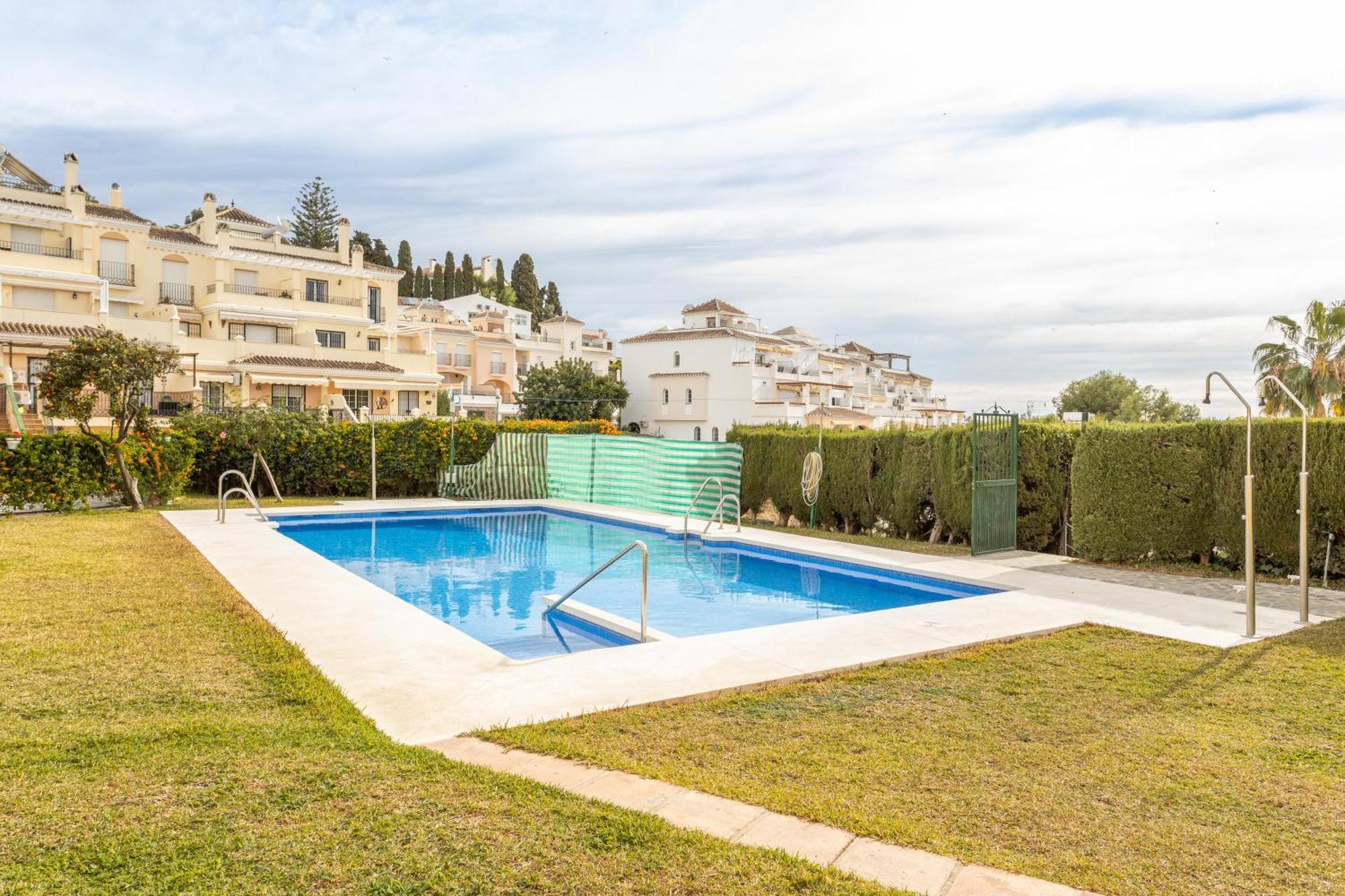 Bright And Spacious 2 Bed Apt Nerja Exterior foto