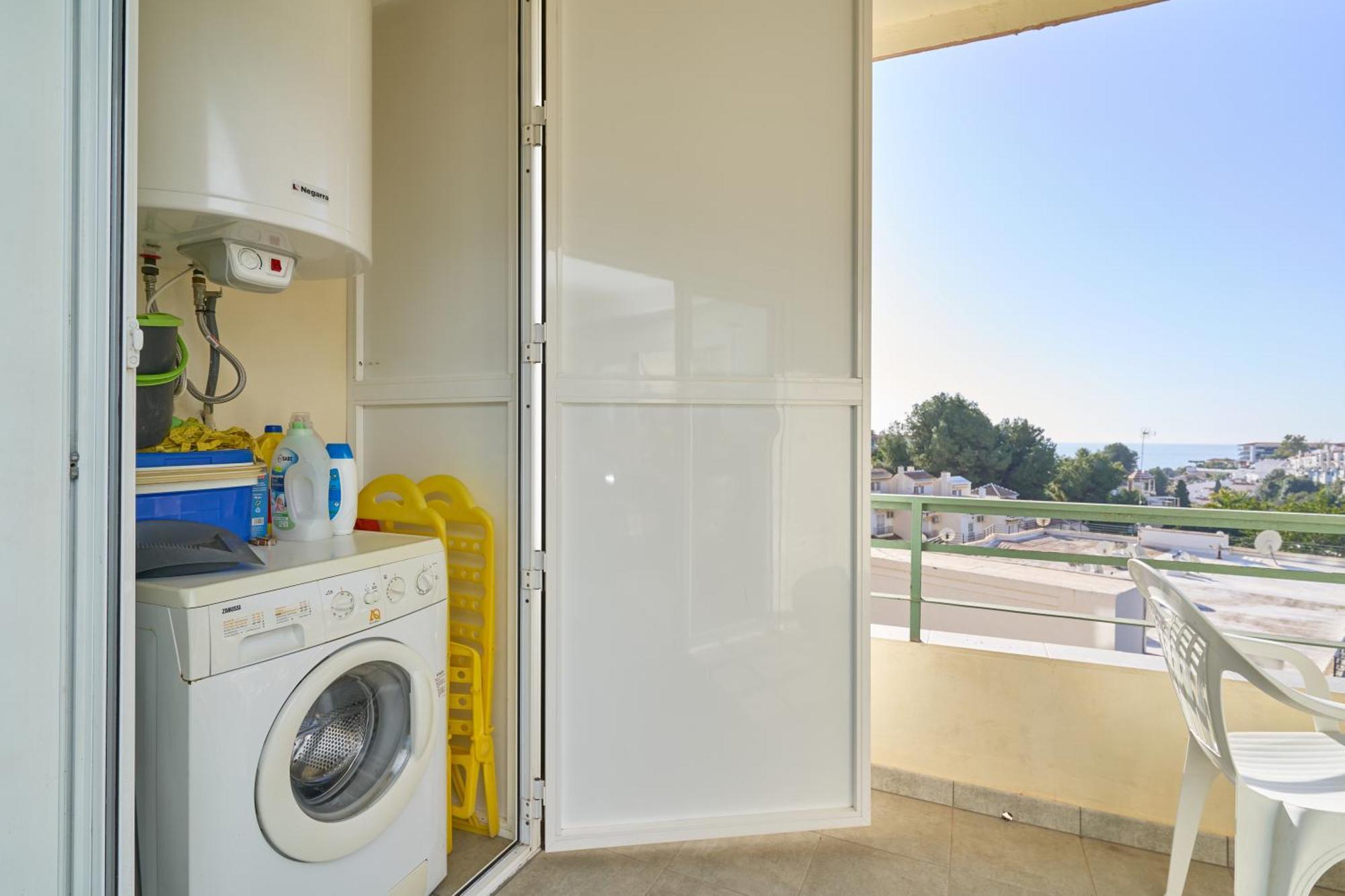 Bright And Spacious 2 Bed Apt Nerja Exterior foto